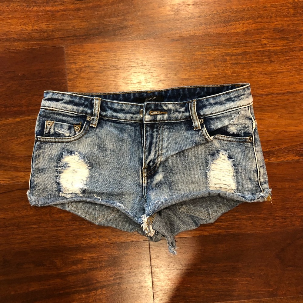 Forever21 distressed jean shorts